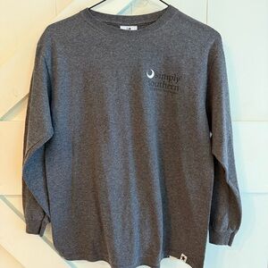 Simply Southern Boy’s Charcoal Crewneck Long Sleeve Tee Youth L‎ Vintage Truck